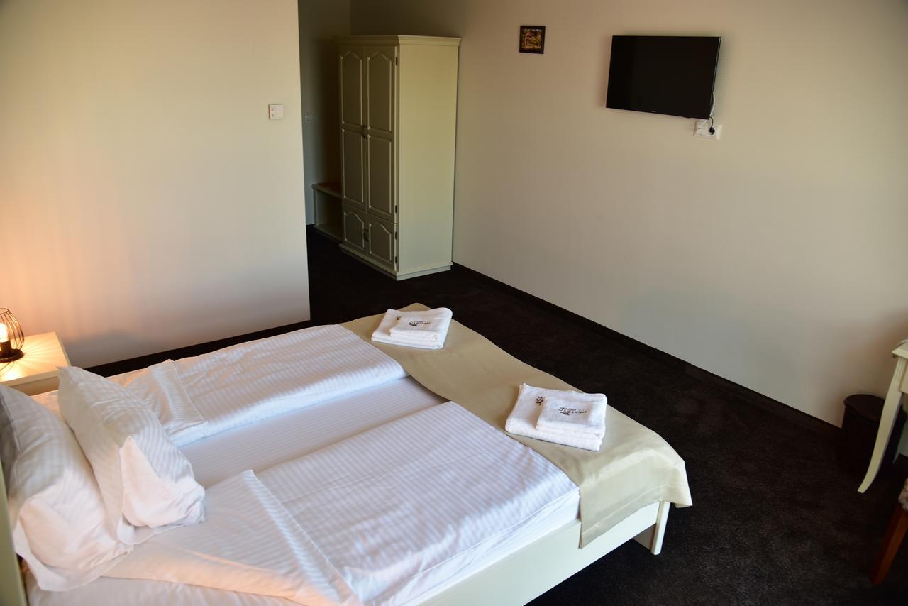 Hesteya Hotel Svilengrad Eksteriør billede
